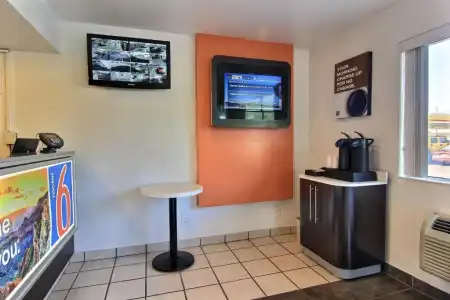 Motel 6 Austin, TX - North - 12