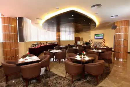 Xclusive Maples Apartment - 13