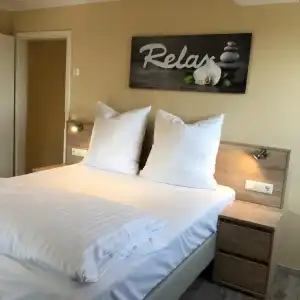 Select Suites & Aparts - 70
