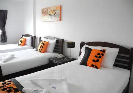 Phet Cha-am Plaza & Resort - 3