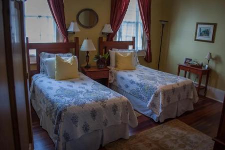 Elysian Fields Inn - 14