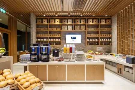 Holiday Inn Express PHUKET PATONG BEACH CENTRAL by IHG - 11