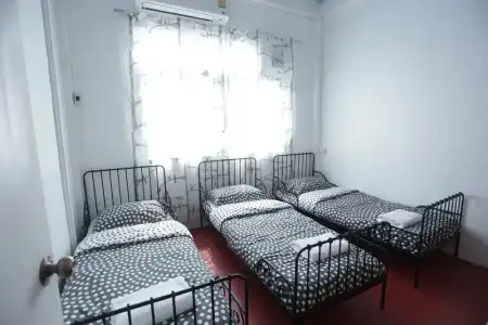 Tiger Lily Hostel - 33