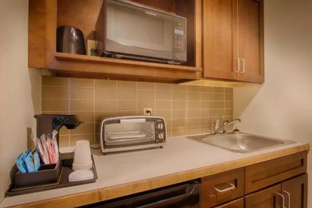 Sun & Ski Inn and Suites - 90