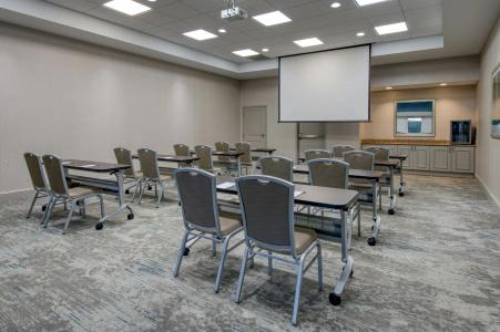 Hilton Garden Inn Durham Southpoint - 35