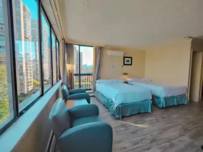 Divya Sutra Suites on Robson Downtown Vancouver - 2