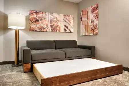 SpringHill Suites by Marriott Las Vegas Convention Center - 35