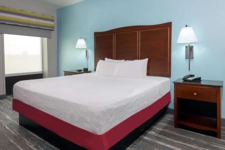 Hampton Inn & Suites Winston-Salem/University Area, NC - 77