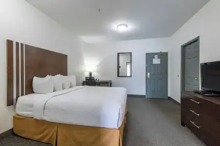 Ramada Limited Golden - 58