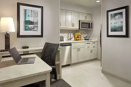 Homewood Suites by Hilton Long Beach Airport - 68