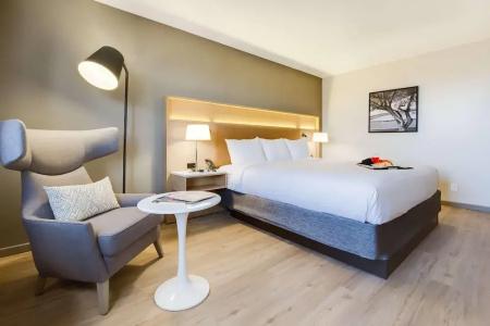 Radisson Phoenix Airport - 39