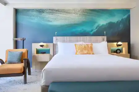 Waikiki Beachcomber by Outrigger - 83