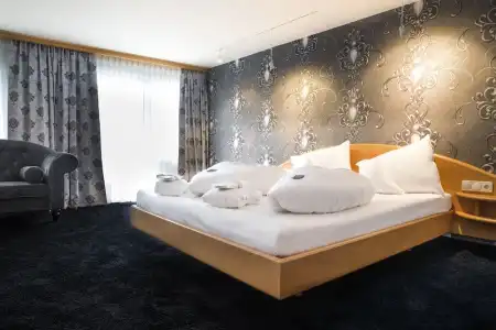 Alpenlove - Adult SPA - 57