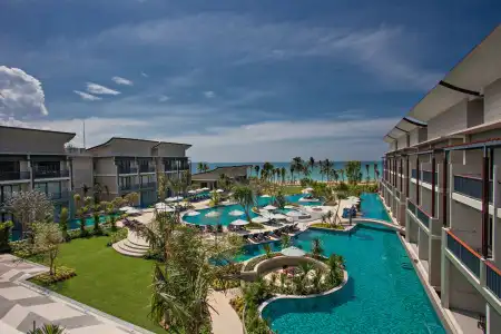 Le Meridien Khao Lak Resort & Spa - 43