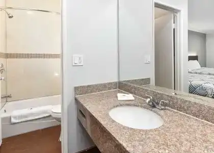 Motel 6 Anaheim, CA - Convention Center - 23