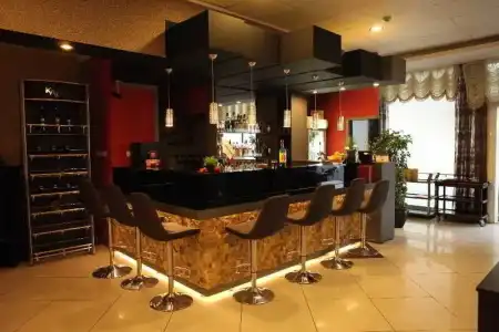 Teona - 15