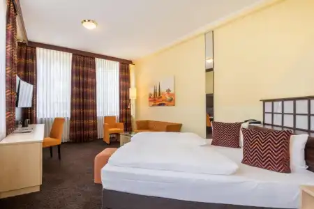 Best Western Augusta - 76