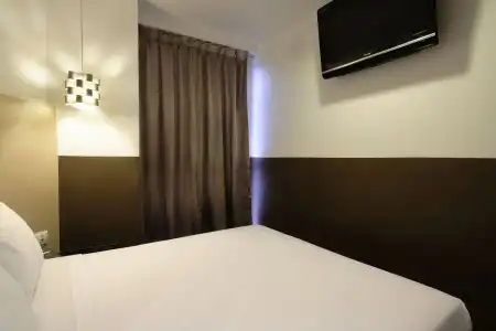 Lion Peak Bugis (SG Clean, Staycation Approved) - 38