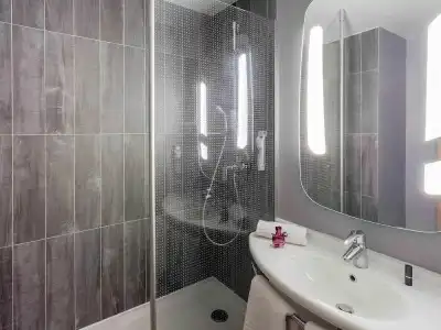 ibis Bourges - 36