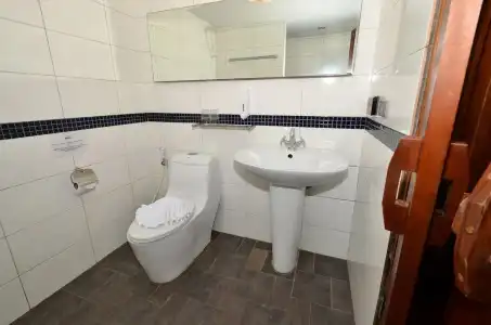 Lap Roi Karon Beachfront - 45