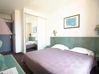CASA MOHO - Juan-Les-Pins - 81