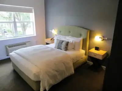 The Eo Inn - Downtown - 38