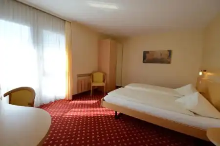 HOP Apartments & Suites - 62