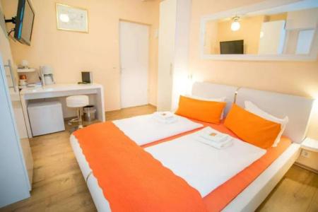 City Guesthouse Pension Berlin - 9