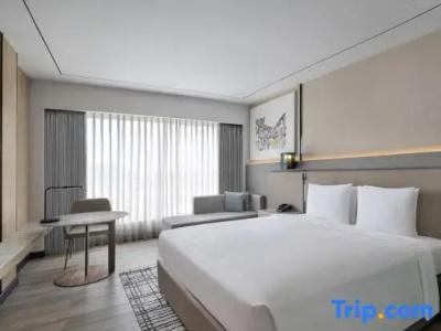 Courtyard by Marriott Mumbai International Airport - 67