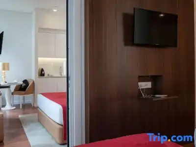 The 7, Suites, Studios & Apartments - 83