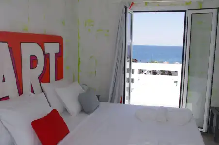 Beach Boutique - 0