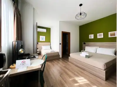 Oda Tirana - 22