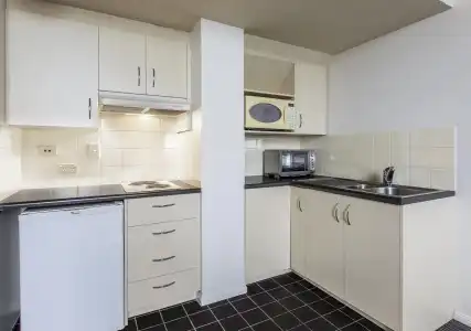Central Brunswick Apartment - 25