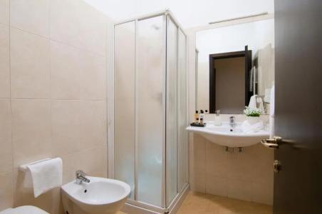 Cardinal of Florence - Recommended for Ages 25 to 55 - 7