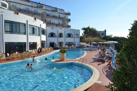 Carlton Riviera - 9