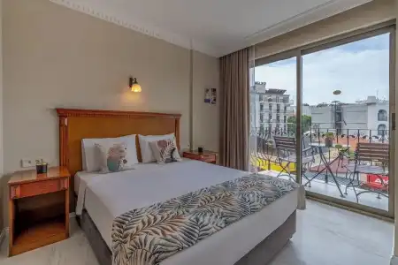 Rosy Suites - 77