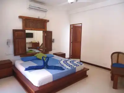 Gomez Place - 5