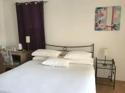 Pink Inn - 44