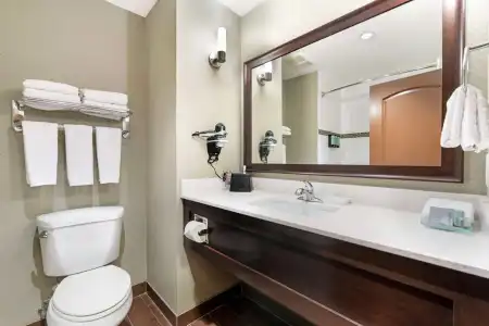Best Western Pacific Inn - 39