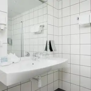 Thon Halden - 49