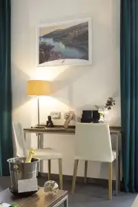 Hôtel Nice Azur Riviera - 96