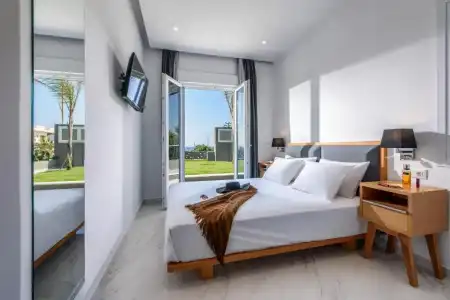 Elysian Suites - 37