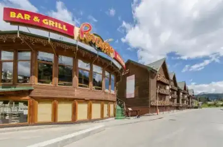 ZimaSnow Ski & Spa Club - 0