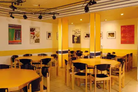 Youth Hostel Montreux - 28