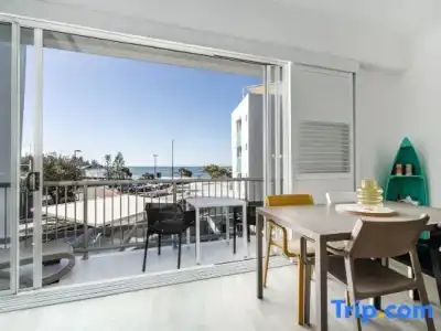 Rolling Surf Resort - 434