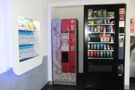 Ibis Budget - 9