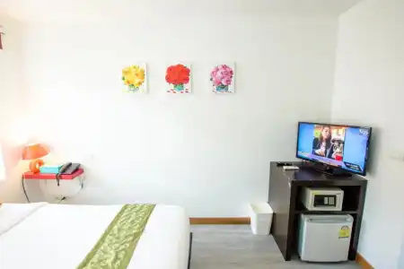 Queen Boutique - 37
