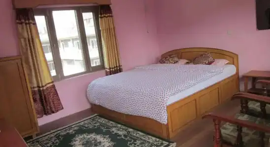 Lotus Inn - 3