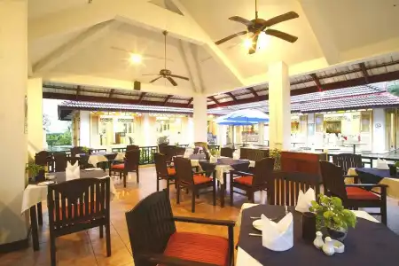 Amora Beach Resort Phuket - 22