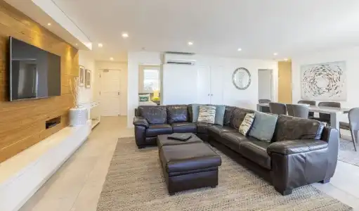 Bay Royal Apartments - 132